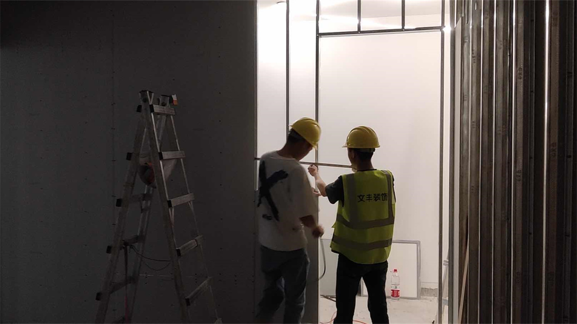 <a href=http://www.fonysww.cn/ target=_blank class=infotextkey>深圳裝修公司</a>